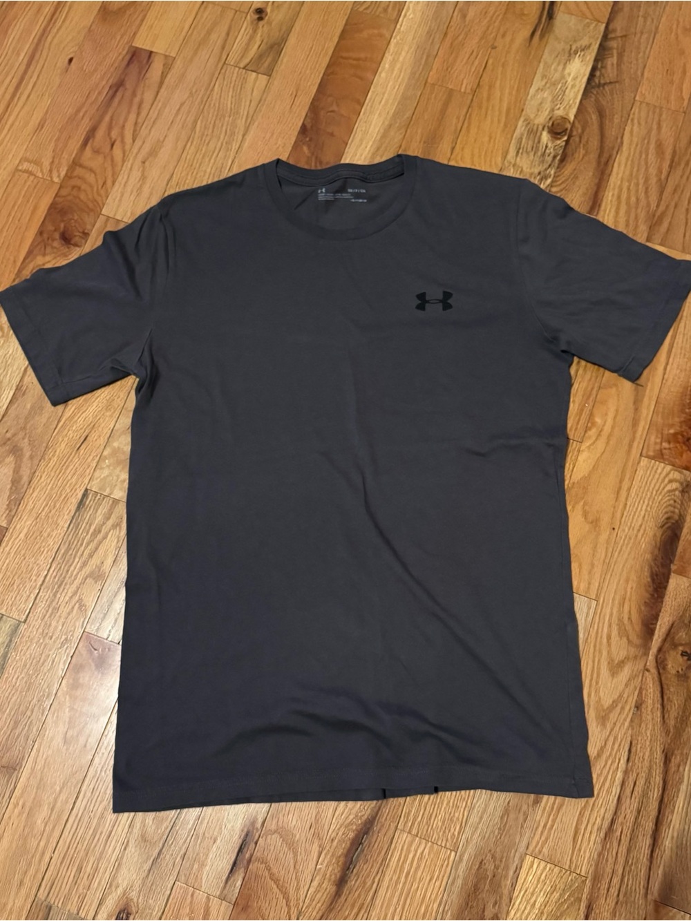 Under Armour Men's Short Sleeve Crew Tee in Dark Gray with Black Logo